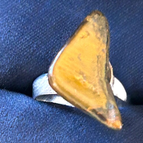 Gorgeous Natural Tumbled Amber Stone Ring Adjustable Band - Picture 2 of 16